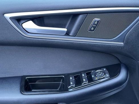 Used 2018 Ford Edge SEL w/ Ford Safe & Smart Package image 23