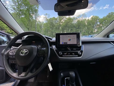 Used 2024 Toyota Corolla LE FWD image 21