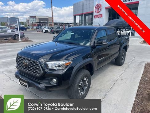 Used 2022 Toyota Tacoma TRD Off-Road image 3