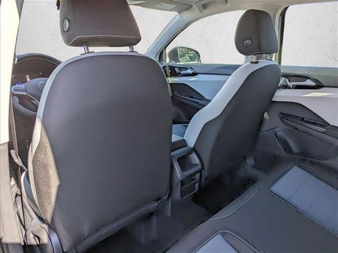 New 2025 Volkswagen Taos S image 25