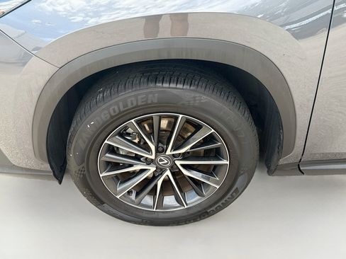 Used 2024 Lexus NX 250 FWD w/ Towing Package (2000 Lbs) image 34