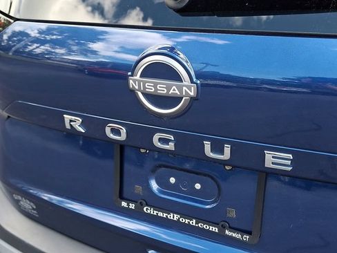 Used 2023 Nissan Rogue S AWD/4WD image 29