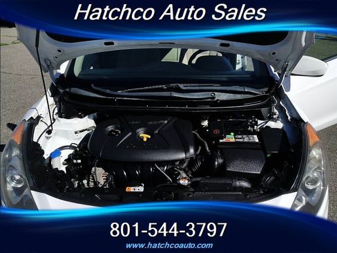 Used 2013 Hyundai Elantra GT w/ Touch & Go Pkg FWD image 9