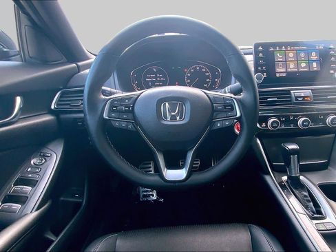 Used 2019 Honda Accord Sport image 6
