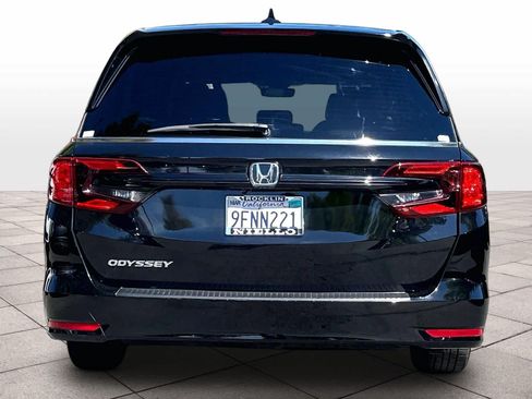 Used 2023 Honda Odyssey Sport image 4