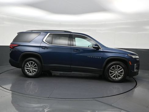 Used 2023 Chevrolet Traverse LT FWD image 7