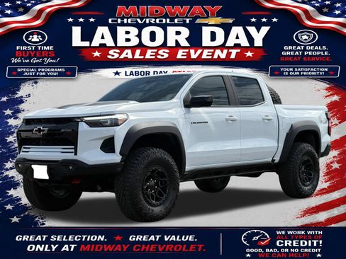 Used 2024 Chevrolet Colorado ZR2 w/ ZR2 Bison Edition AWD/4WD image 1