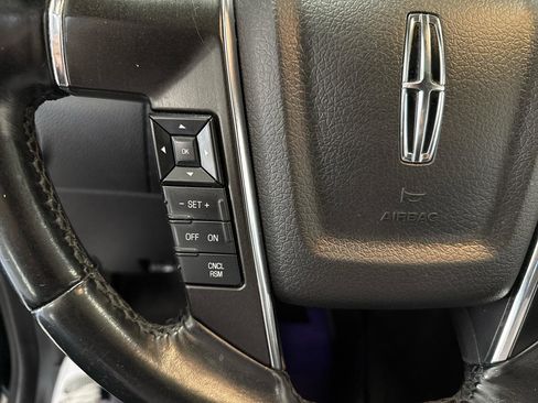 Used 2015 Lincoln Navigator 4WD image 14