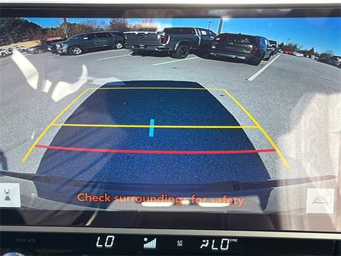 Used 2025 Toyota Tundra Limited image 29