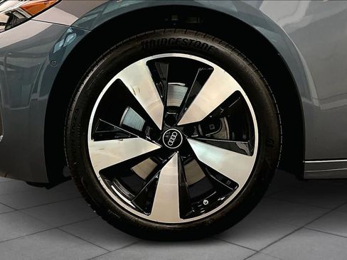 Certified 2025 Audi A5 2.0T Prestige w/ 19" Wheel Package AWD/4WD image 11