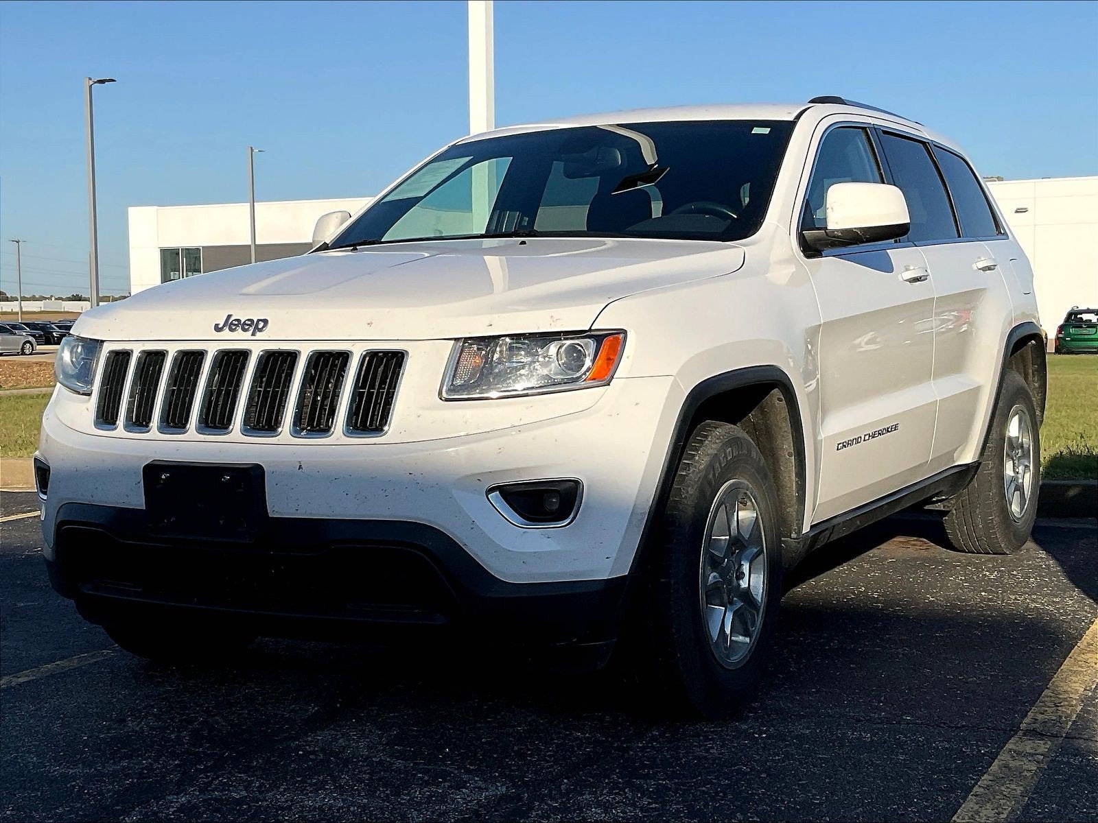Used 2015 Jeep Grand Cherokee Laredo w/ Quick Order Package 23E AWD/4WD image 4