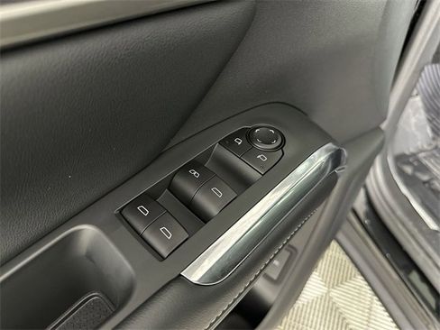 New 2026 Chevrolet Traverse LT w/ Driver Confidence Package image 23