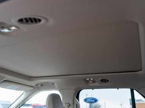 Used 2020 Ford Explorer Limited w/ Class III Trailer Tow Package image 19