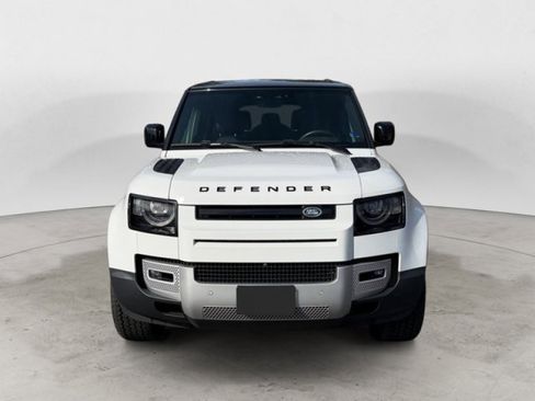 Used 2024 Land Rover Defender 130 S image 8