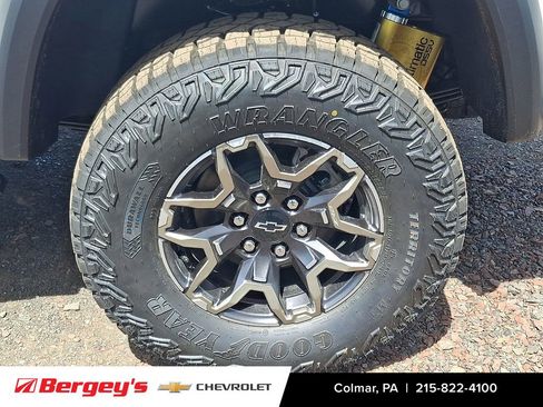 New 2026 Chevrolet Colorado ZR2 AWD/4WD image 5