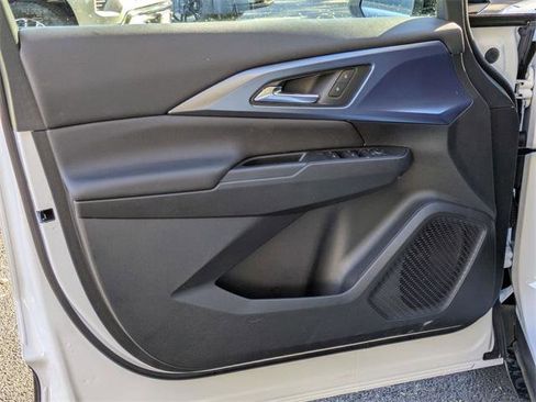 New 2026 Chevrolet Equinox EV LT image 12