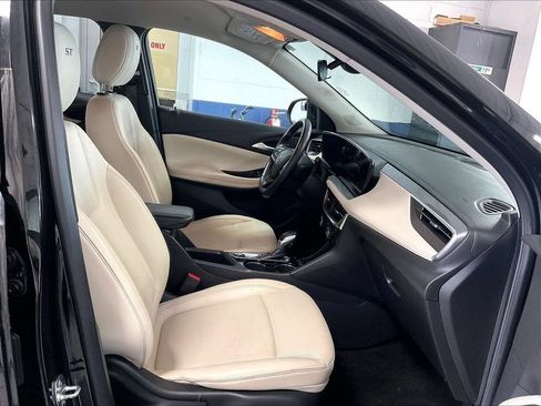 Used 2024 Buick Encore GX Sport Touring AWD/4WD image 11