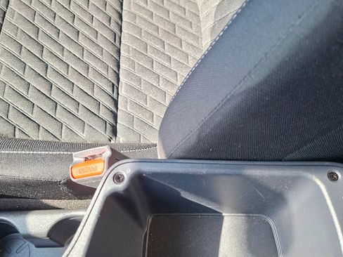 Used 2021 Nissan Kicks S FWD image 18