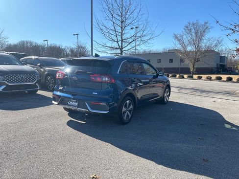 Used 2019 Kia Niro LX image 3