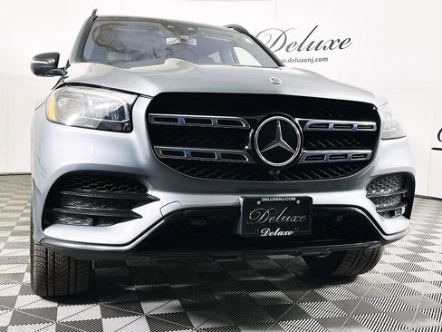 Used 2023 Mercedes-Benz GLS 580 4MATIC image 33