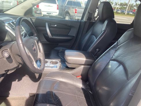 Used 2011 GMC Acadia SLT FWD image 14