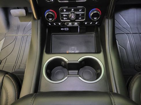 Used 2024 Chevrolet Tahoe High Country image 43