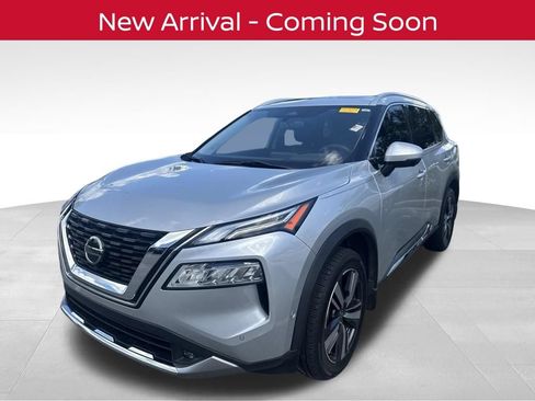 Certified 2021 Nissan Rogue Platinum FWD image 2