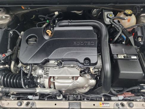 Used 2020 Chevrolet Malibu LT FWD image 30