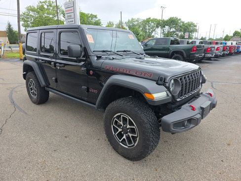 Used 2024 Jeep Wrangler Unlimited Rubicon w/ Dual Top Group AWD/4WD image 1