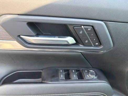 New 2027 GMC Terrain Denali w/ LPO, Floor Liner Package AWD/4WD image 10