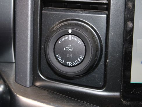 Used 2023 Ford F150 Lariat w/ Max Trailer Tow Package image 31