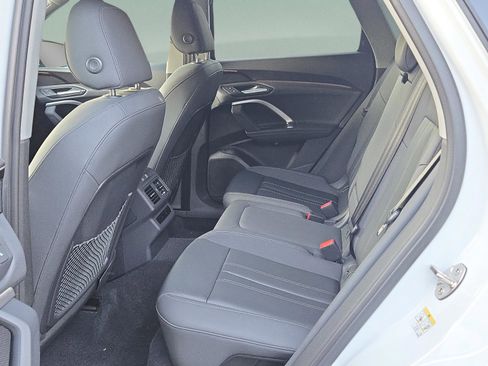 New 2025 Audi Q5 Premium image 10