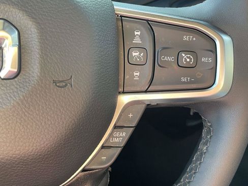 Certified 2026 RAM 2500 Big Horn AWD/4WD image 25