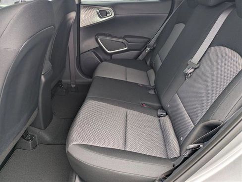 Used 2024 Kia Soul LX w/ Option Group 015 FWD image 17