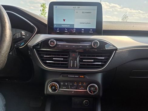 Used 2020 Ford Escape SEL image 29