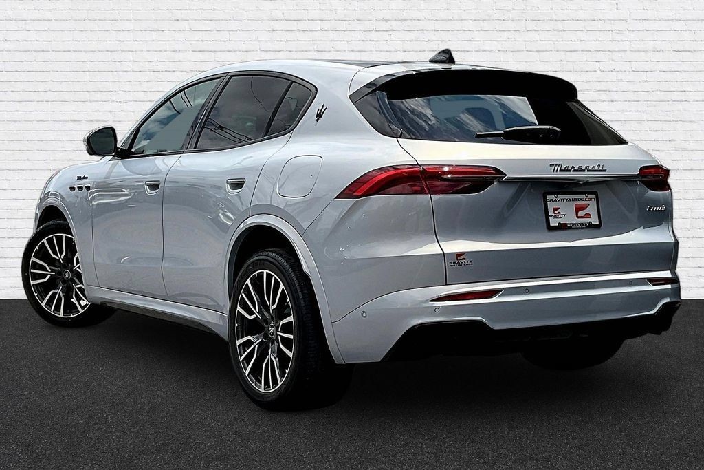 Used 2023 Maserati Grecale Modena AWD/4WD image 4