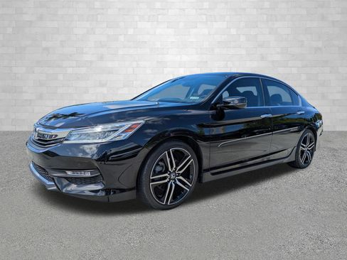 Used 2016 Honda Accord Touring image 5