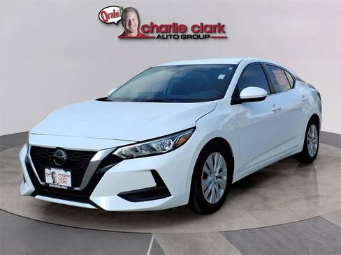 Used 2023 Nissan Sentra S image 1