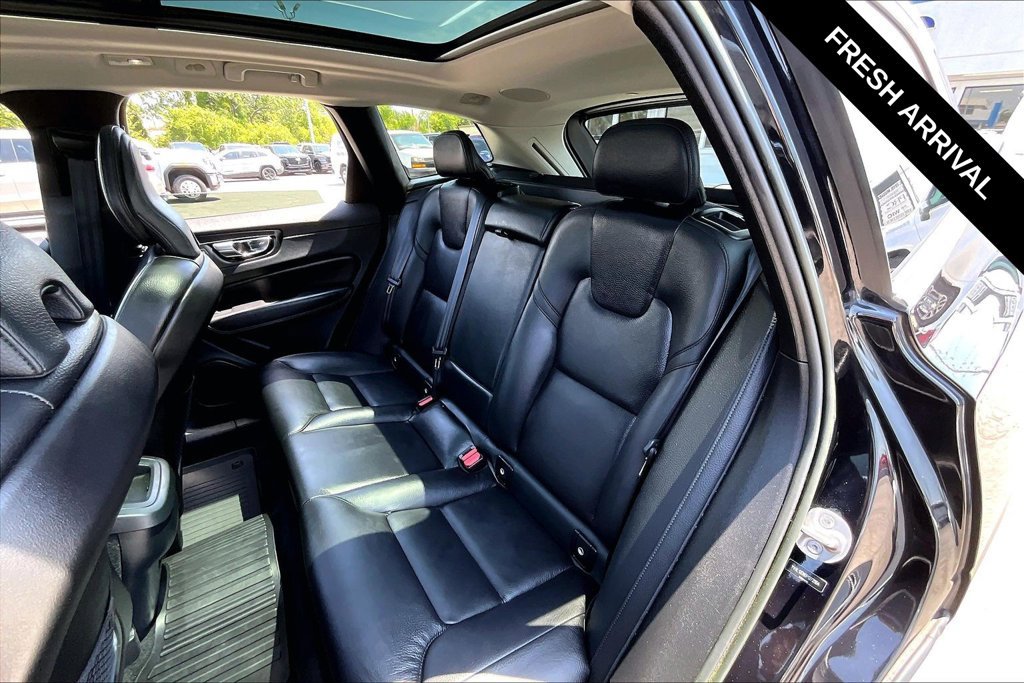 Used 2023 Volvo XC60 B5 Plus w/ Protection Package Premier FWD image 7