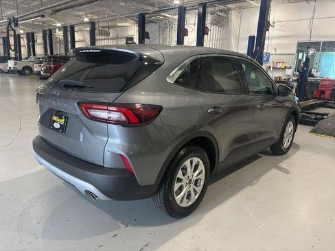 Certified 2024 Ford Escape Active FWD image 5