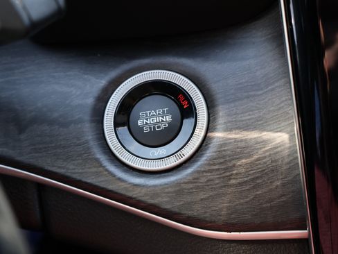 Used 2022 Jeep Grand Cherokee L Limited image 37