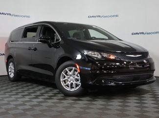 New 2026 Chrysler Voyager LX video 2