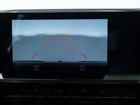 Used 2022 Chevrolet Silverado 1500 LT Trail Boss image 37