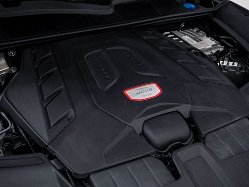 Used 2022 Porsche Cayenne Turbo image 28