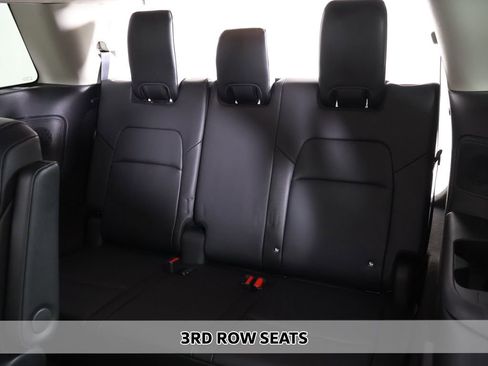 Used 2023 Nissan Pathfinder SL w/ SL Premium Package AWD/4WD image 11