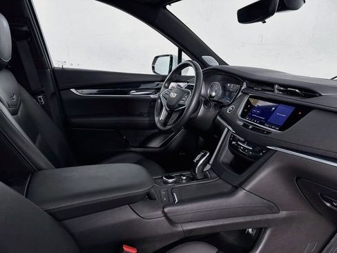 Used 2024 Cadillac XT5 Premium Luxury w/ Technology Package image 38