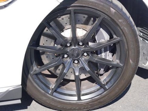 Used 2016 Ford Mustang Shelby GT350 w/ Technology Package image 13