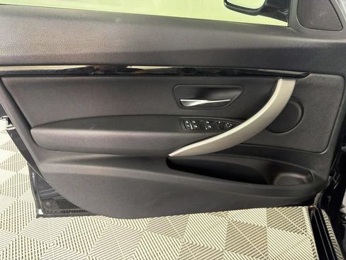 Used 2018 BMW 330i Gran Turismo xDrive AWD/4WD image 19
