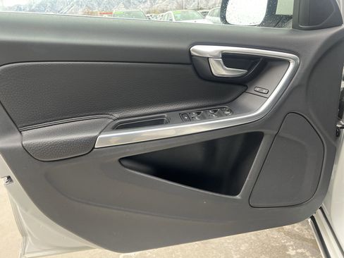 Used 2014 Volvo S60 T5 image 15