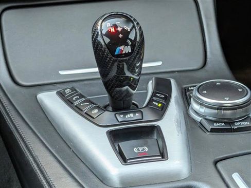 Used 2016 BMW M5 RWD image 16